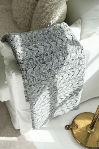 Cozy Wonders nap blanket, gray