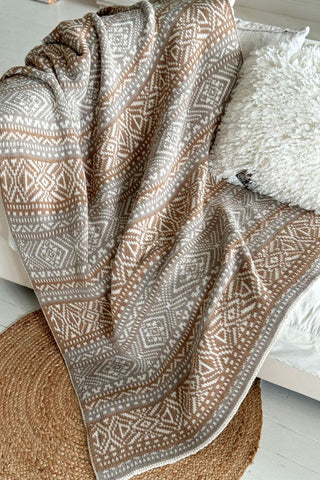 Horizonte dozing blanket, caramel gray