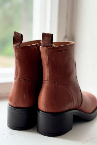 Ingrid bootsit, cognac