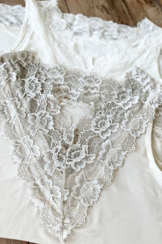 Lace dreams top, off white