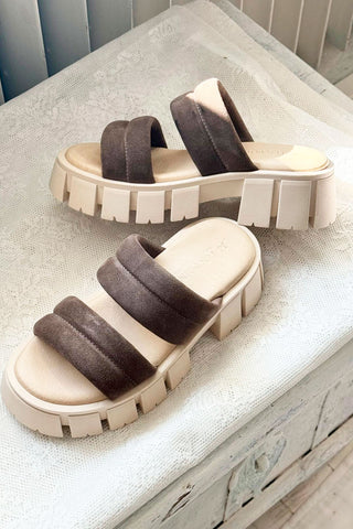 Serena sandals, taupe